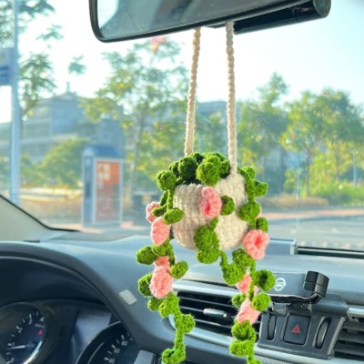 白色篮子+粉色花朵